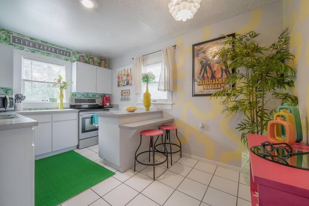 Vibing In The Heights/Breweries/Food/Petfriendly Villa Tampa Exteriör bild